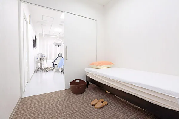 オペ控え室（リカバリールーム）