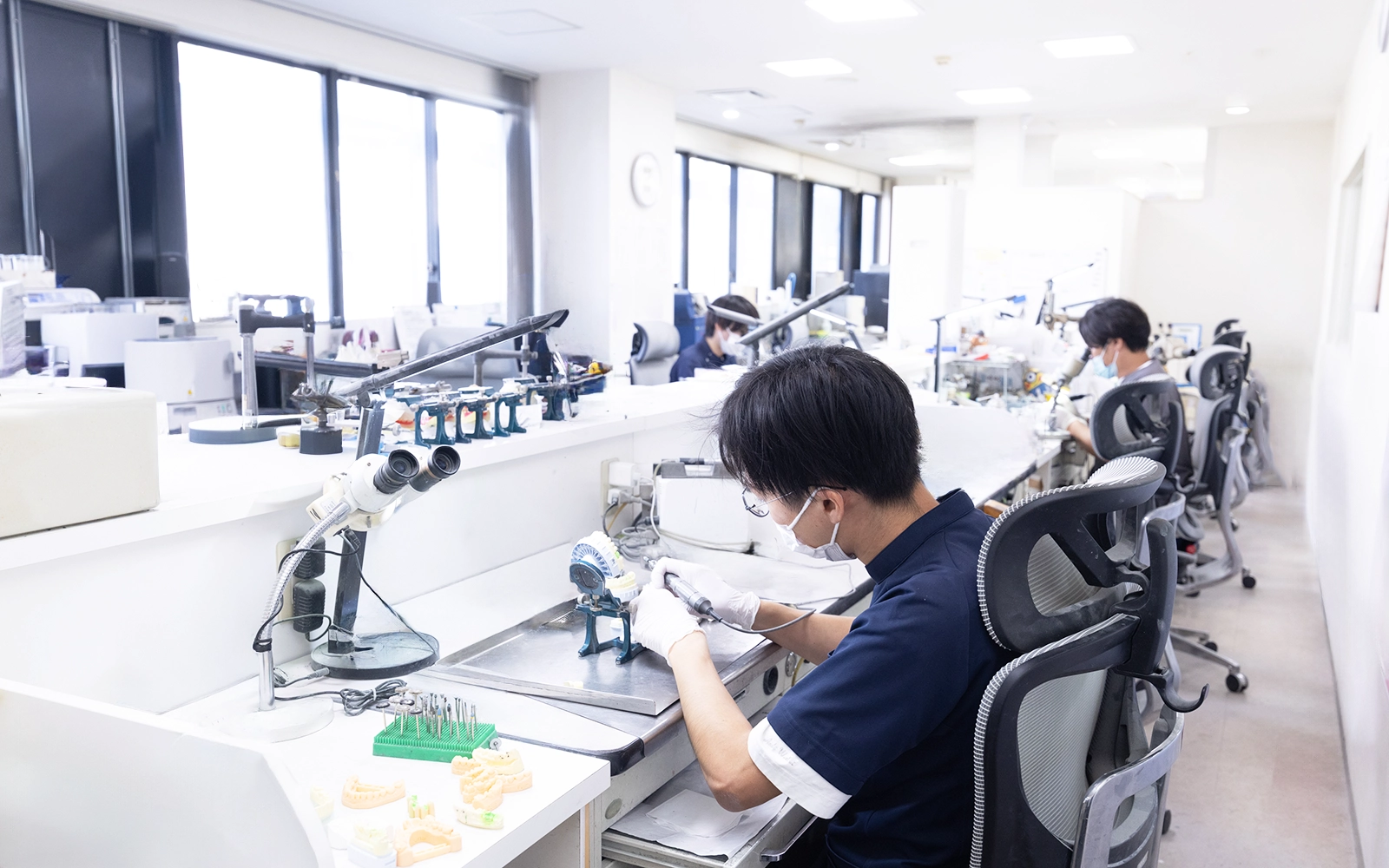 院内ラボ併設による迅速な対応