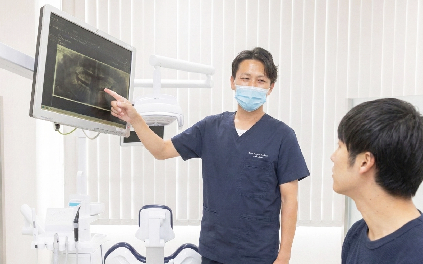 補綴専門医による精密な設計