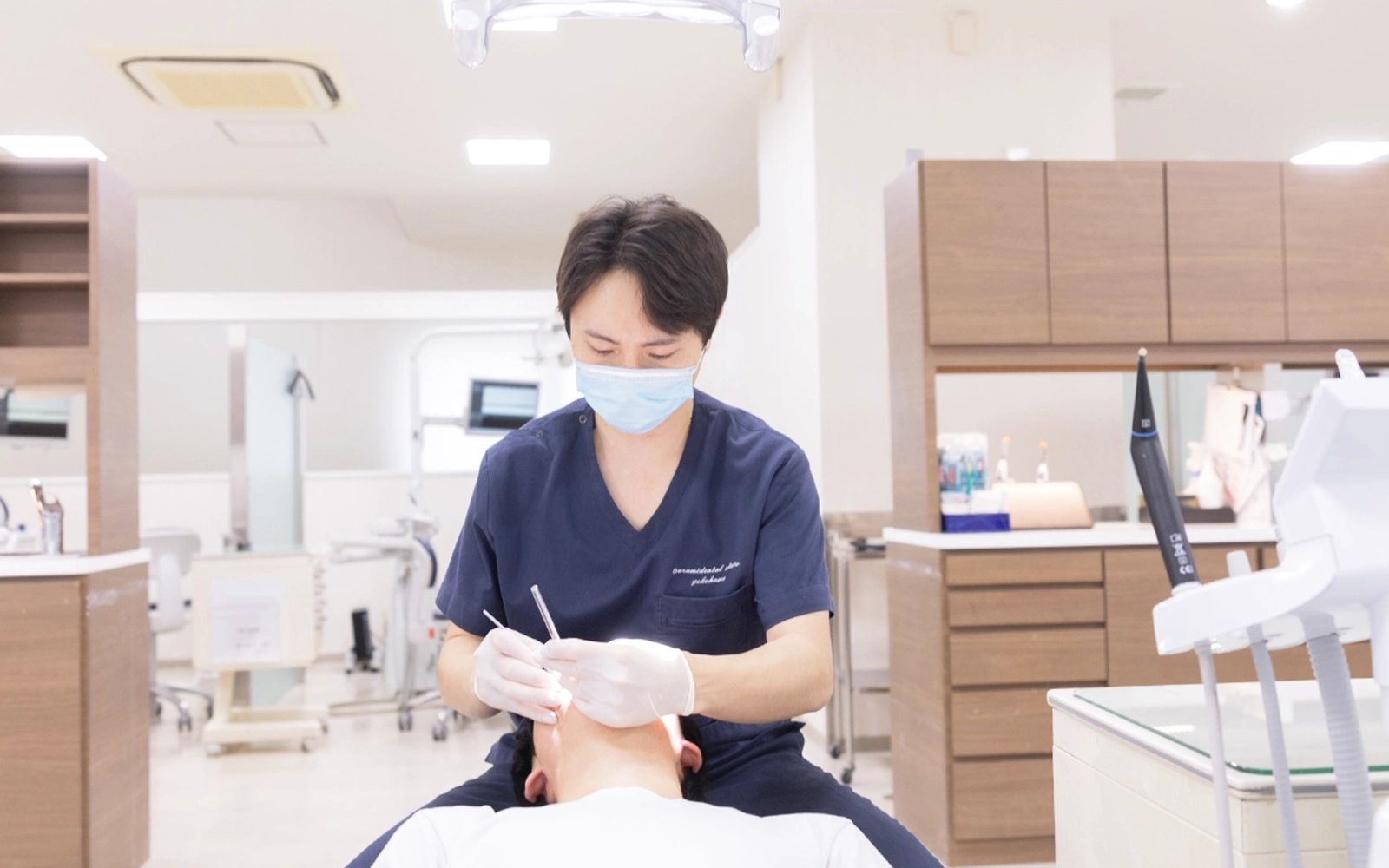 専門医による歯周外科治療（必要な場合）