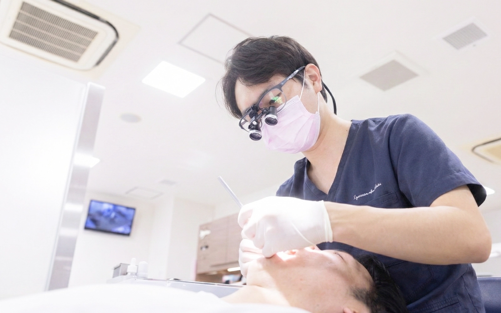 歯周病専門医による高度な治療技術