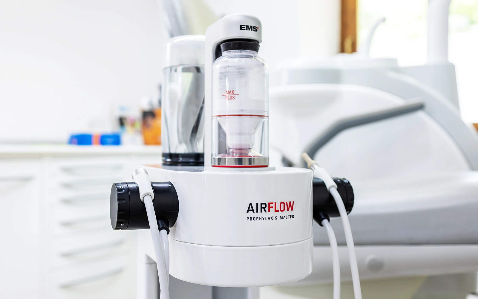 染め出しとエアフローによる低侵襲なアプローチ