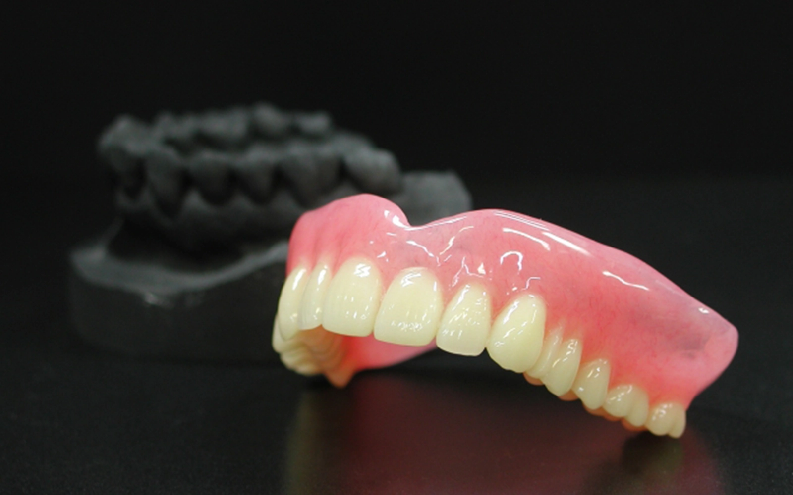 高度な技術を要する入れ歯治療