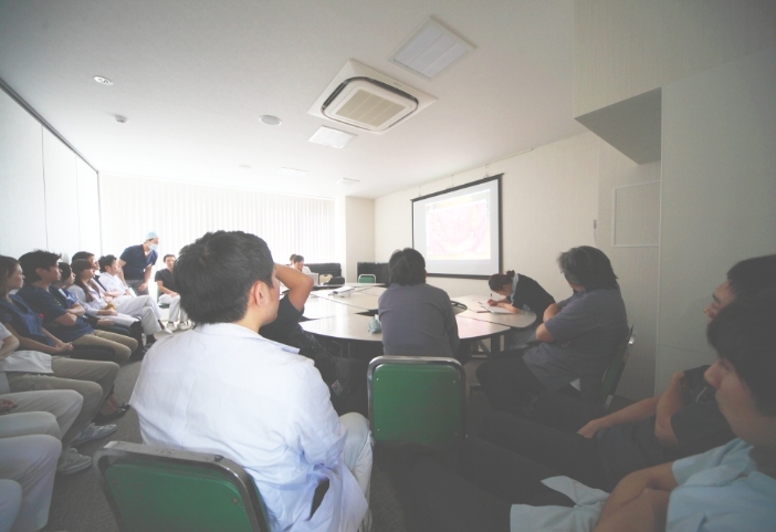 カンファレンス