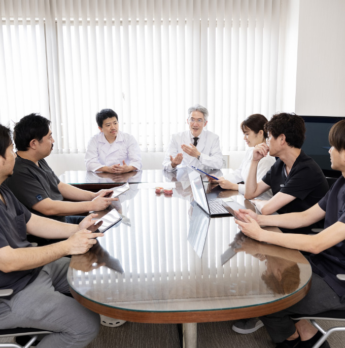 場合によっては各専門医と連携