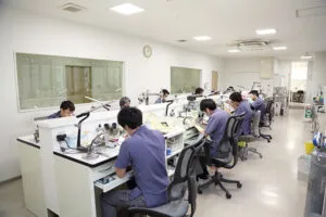 院内に技工所を併設しています