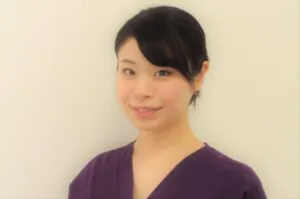 山口　彩那